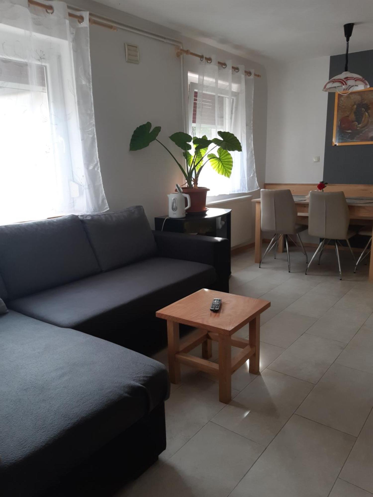 Trnovo Ob Soci Kuhala Lägenhet Kobarid Exteriör bild